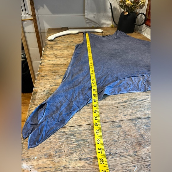 BELLA AMORE – Indigo Sleeveless Tunic Asymmetrical Hem One Size (Fits XL) - Picture 4 of 8